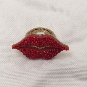 Fashion Lips Cocktail Ring